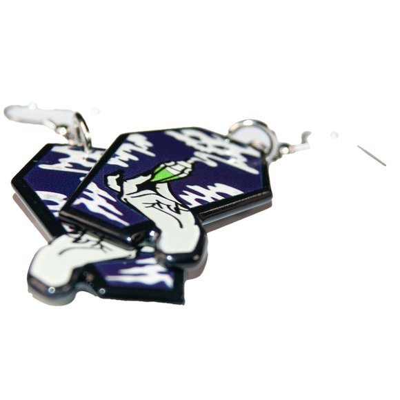 3/$25β Purple Gothic Coffin Potion Earrings Hypoallergenic Nickel Free 925 - Picture 3 of 3